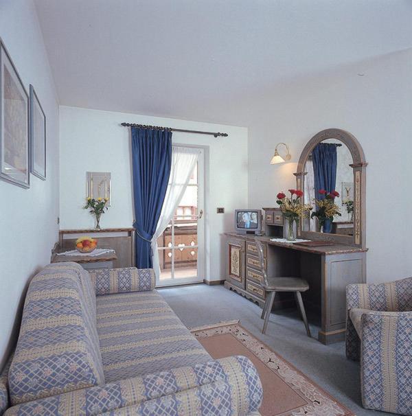 Hotel Garni Soreie Pozza di Fassa Pokoj fotografie