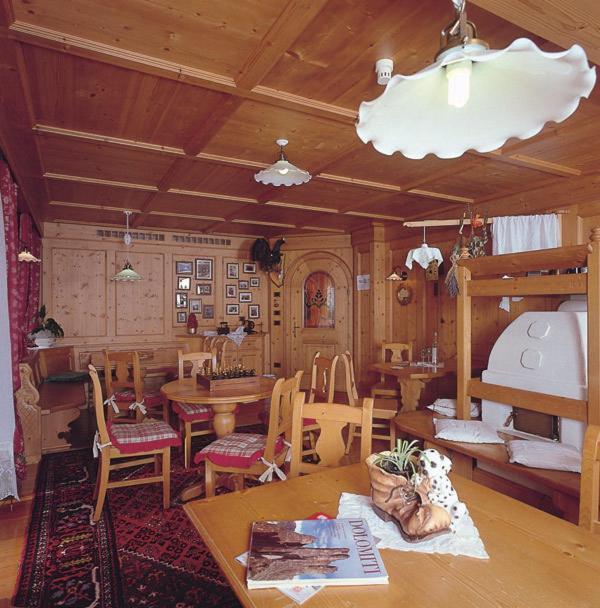 Hotel Garni Soreie Pozza di Fassa Exteriér fotografie