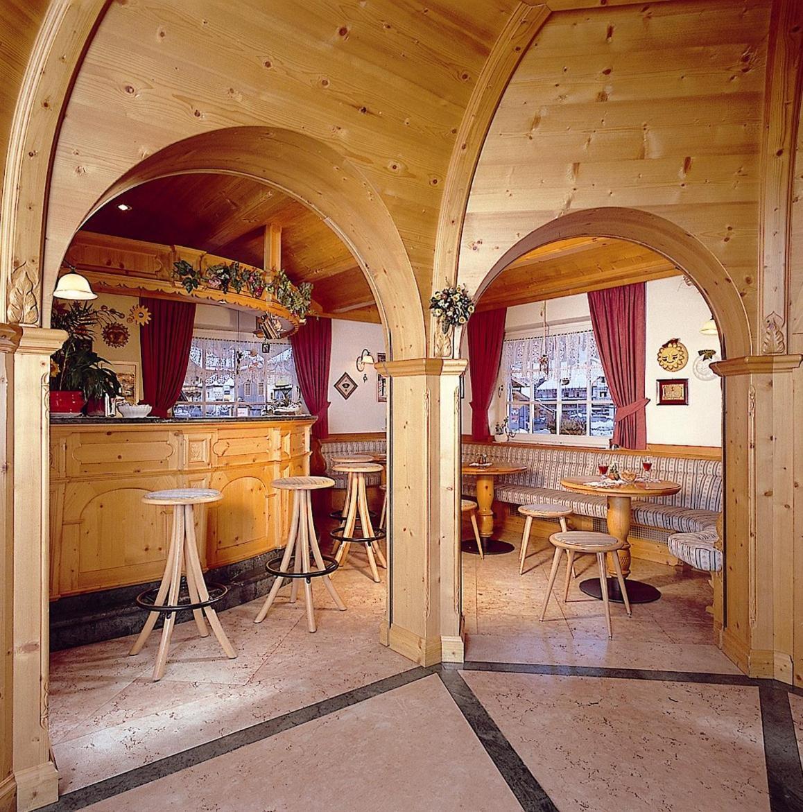 Hotel Garni Soreie Pozza di Fassa Exteriér fotografie