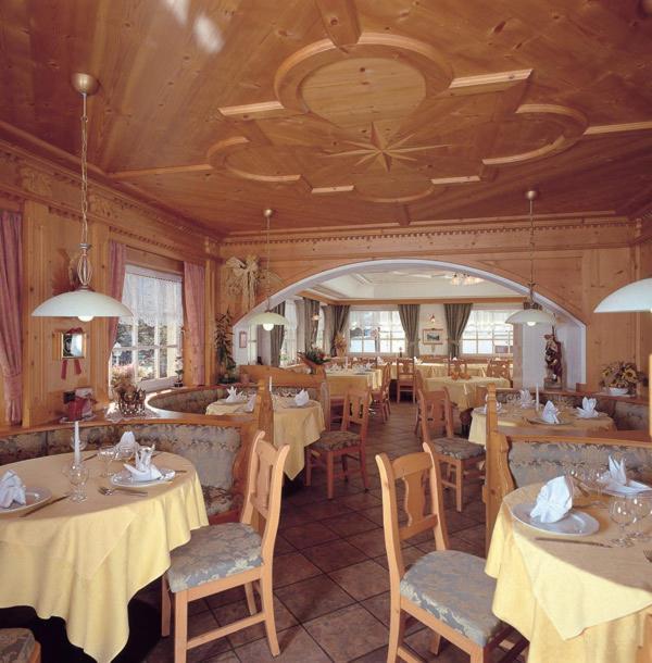 Hotel Garni Soreie Pozza di Fassa Exteriér fotografie