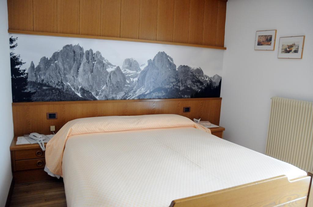 Hotel Garni Soreie Pozza di Fassa Exteriér fotografie