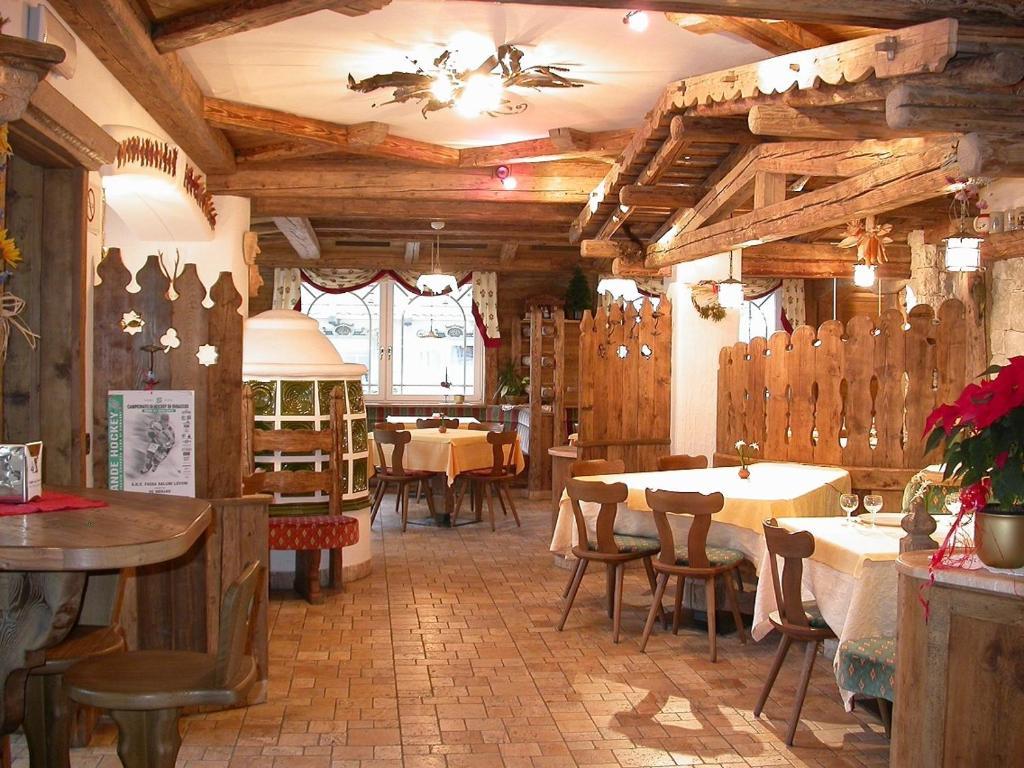 Hotel Garni Soreie Pozza di Fassa Exteriér fotografie