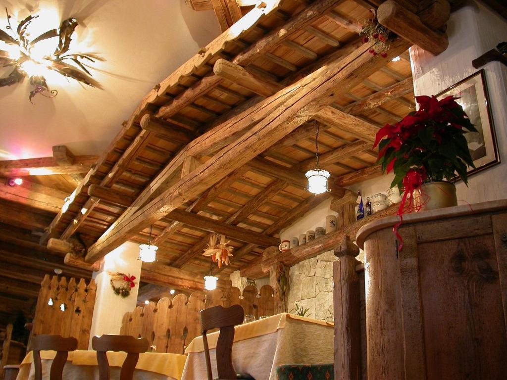 Hotel Garni Soreie Pozza di Fassa Exteriér fotografie